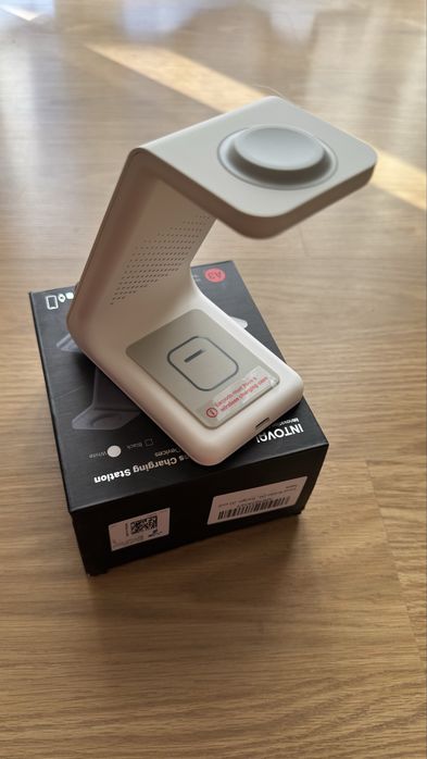 Бездротова зарядна станція Intoval 3 в 1 для Apple iPhone/ iWatch/Airpods