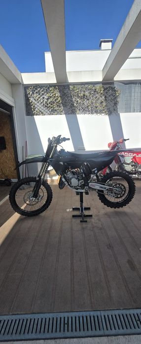 Yamaha YZ125 - Ex moto campeão Sandro Lobo