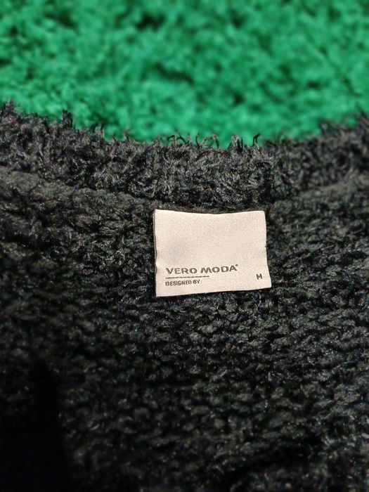 Milutki sweterek rozpinany Vero Moda M