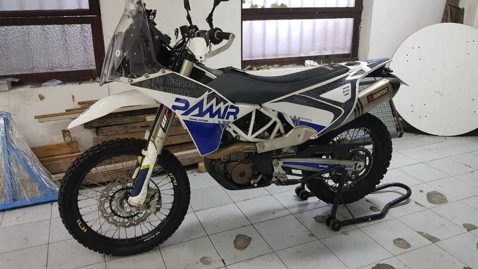 Husqvarna 701 rally