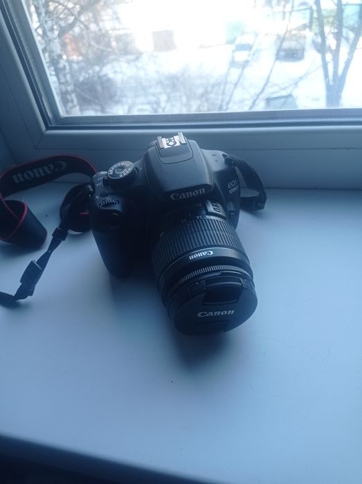 Фотоапарат Canon EOS 1200D