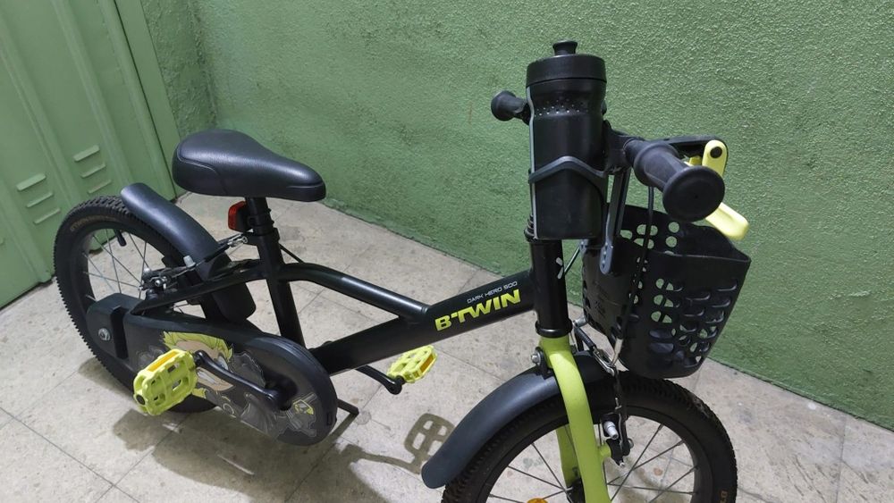 Bicicleta Criança Decathlon 500 Dark Hero 16"