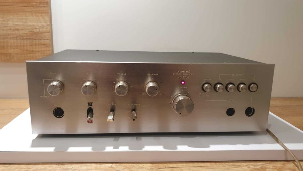 Wzmacniacz stereofoniczny SANSUI AU2200 dla kolekcjonera