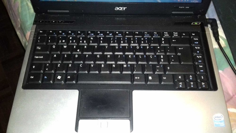 portátil acer a funcionar.423544272695470082