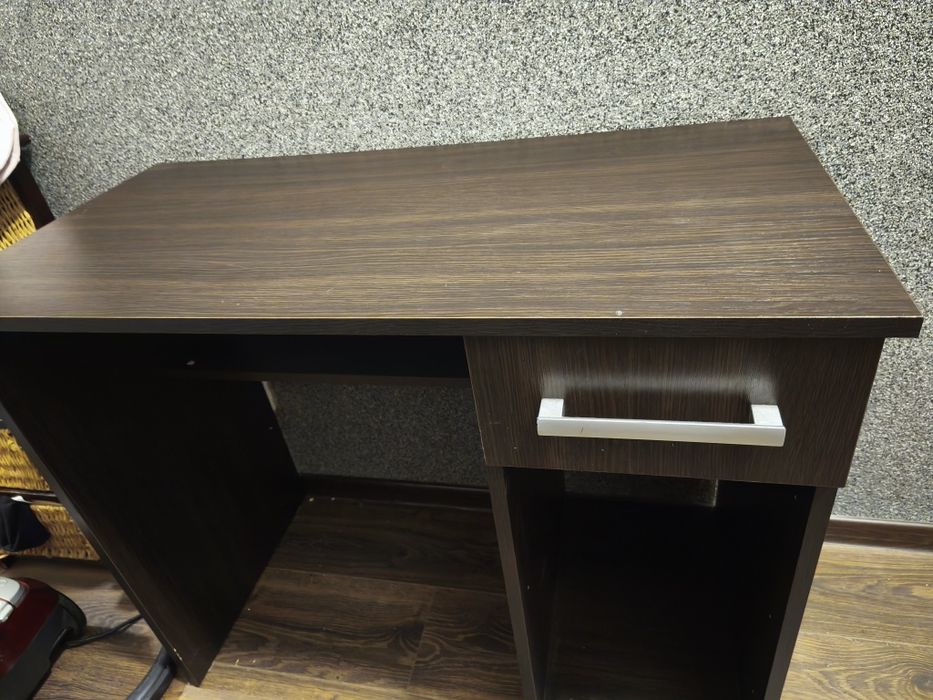 Biurko wenge komputerowe