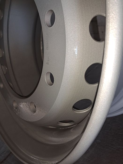 Piaskowanie/lakiernictwo/renowacje