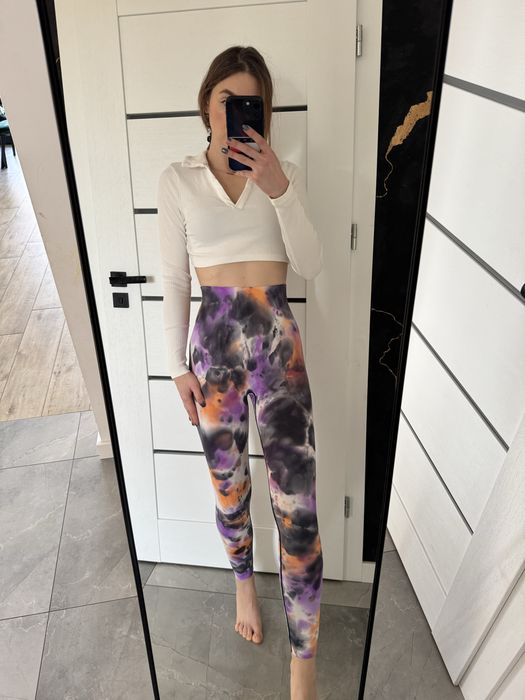 Legginsy wysoki stan uwypuklające pupę