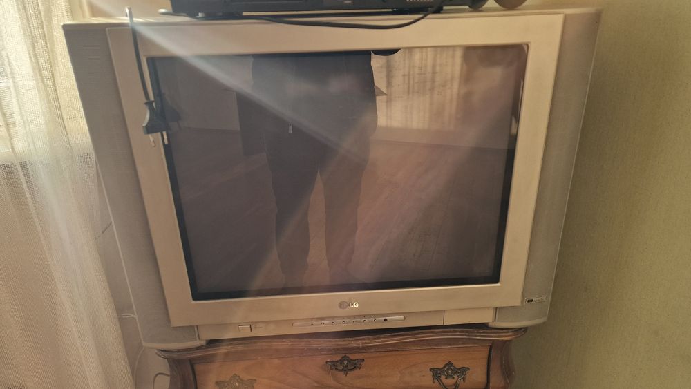 Telewizor LG RE-29FA33X  + pilot gwarancja rozruchowa