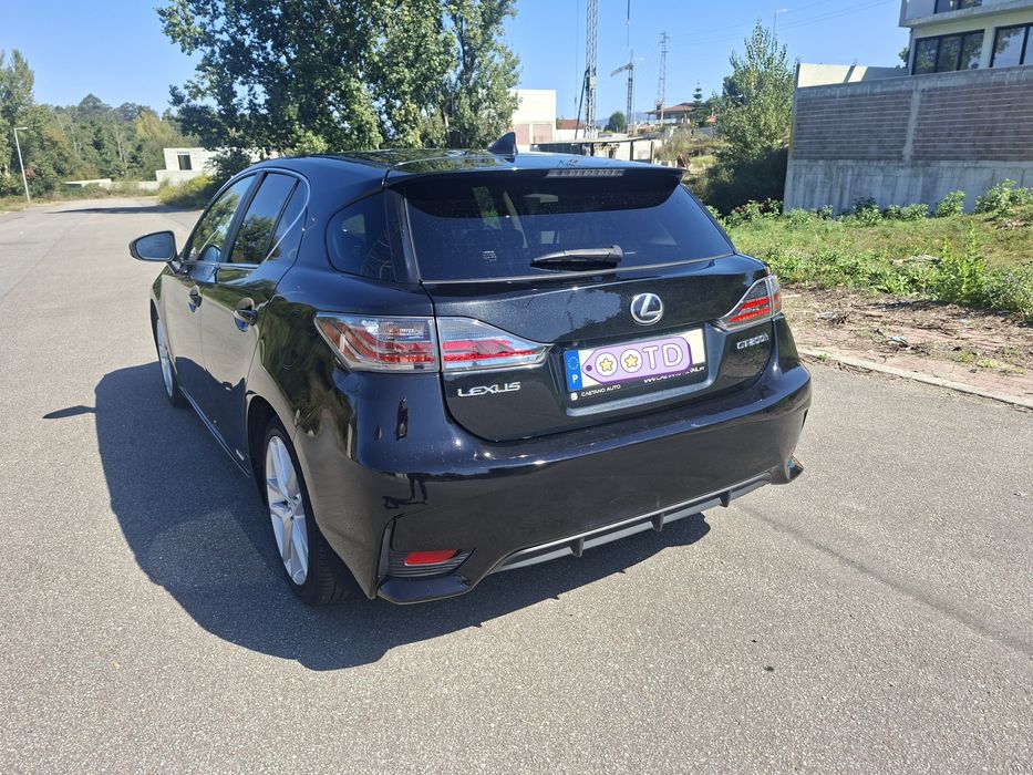 Lexus com 35000km 2017