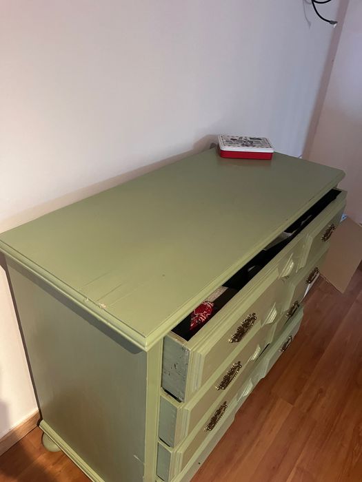 cómoda quarto vintage