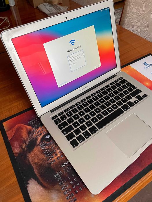 MacBook Air (13-calowy)