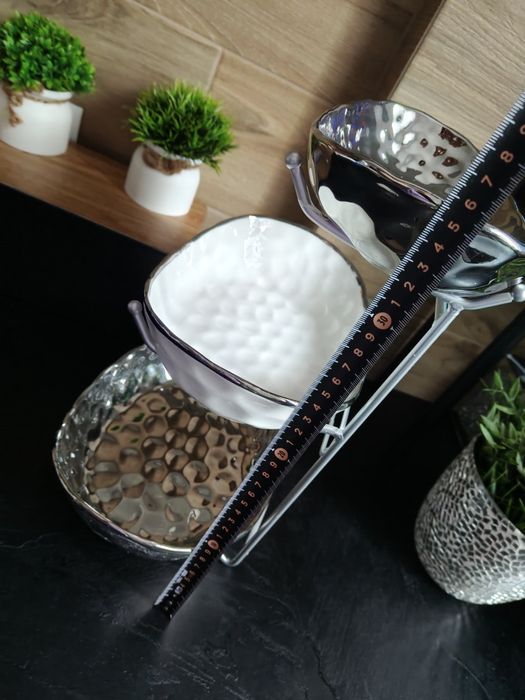 Patera 3 poziomowa biało srebrna ceramiczna