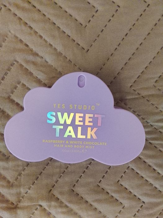Sweet talk, espuma de banho, hair and body mist e creme para mãos.