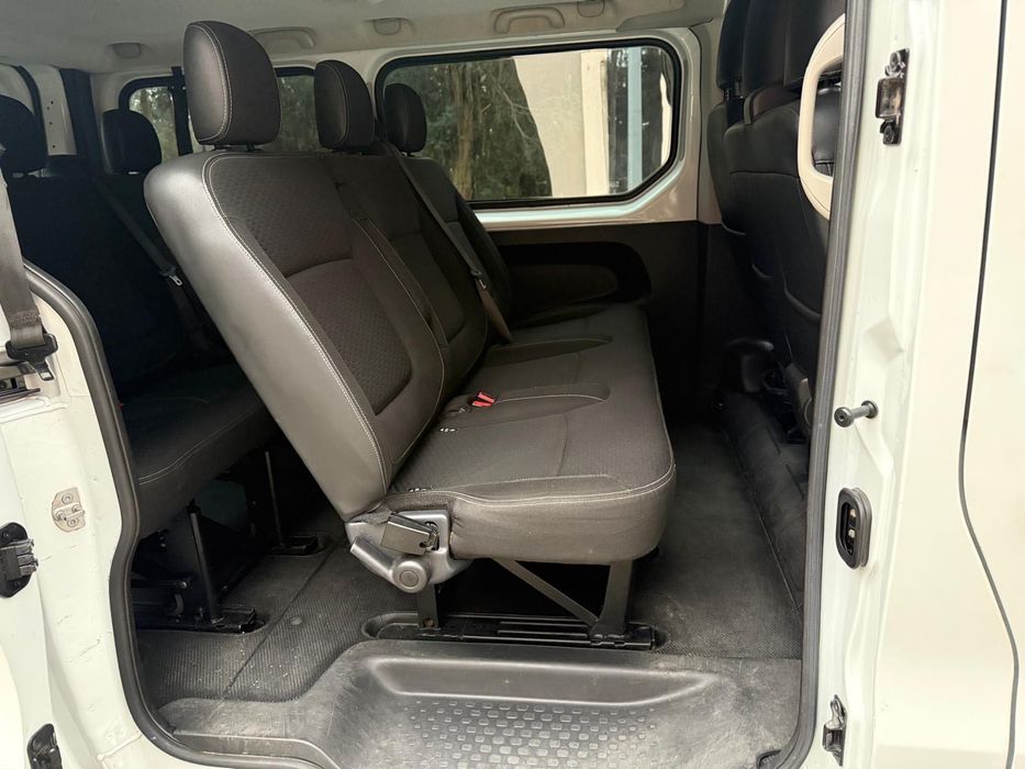 Opel Vivaro 1.6 CDTI 9 lugares