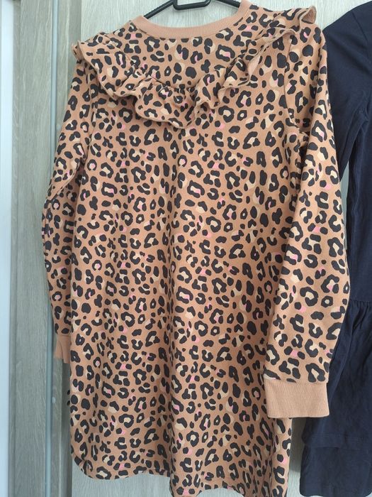 Zestaw 2 sukienek rozmiar 158 cm.