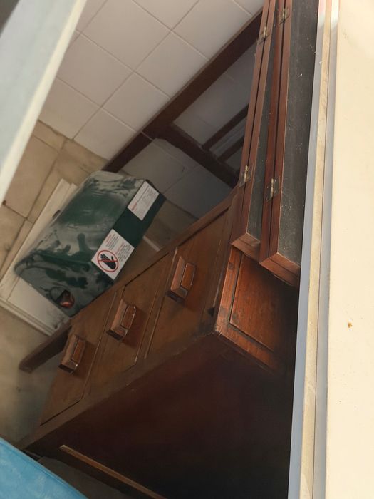 Secretaria de madeira maciça