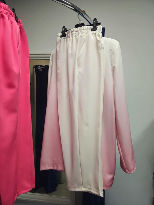 Garnitur jasny róż, biel Plus Size Italy !!!