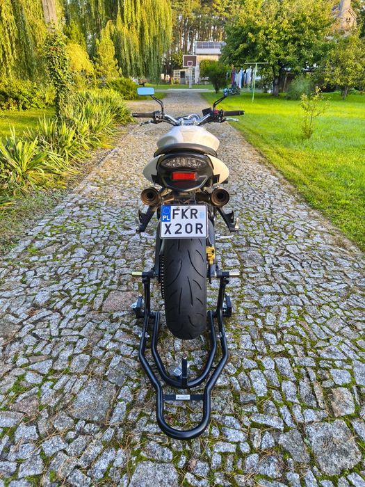 Triumph street triple 675