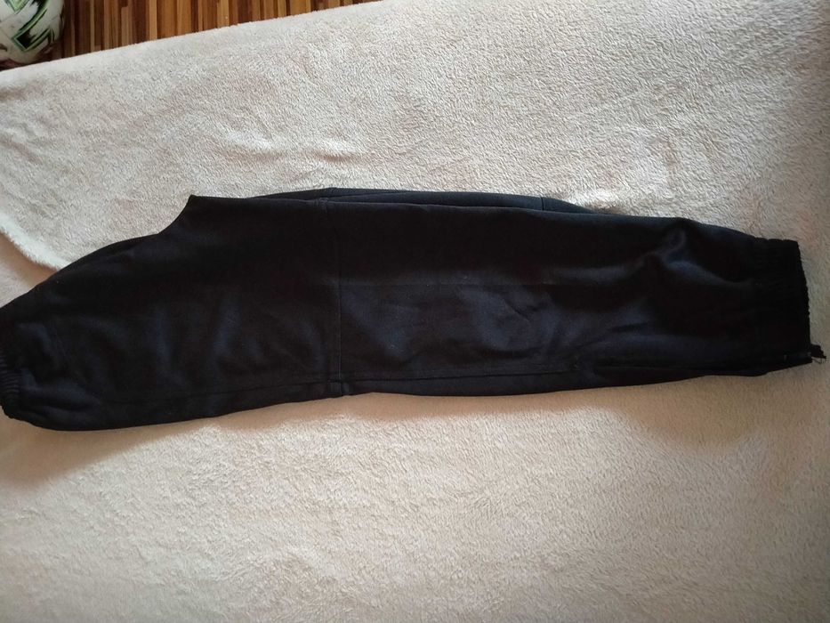Dres sportowy chłopięcy Hummel rozm. 140