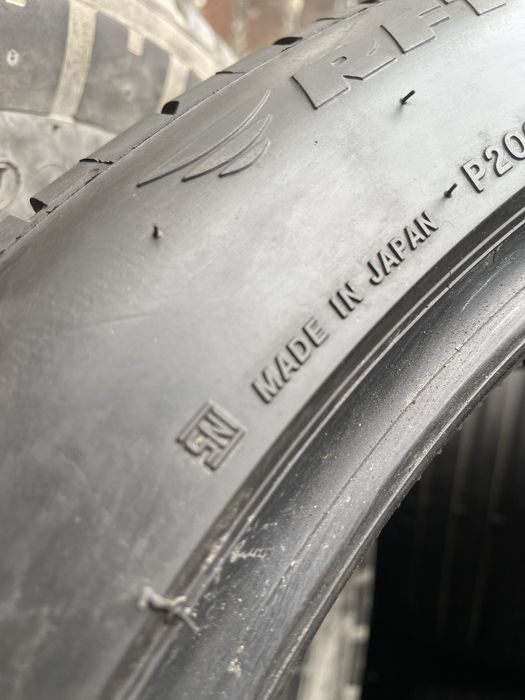 275/35/21+245/40/21 R21 Bridgestone Potenza S001L  RFT /JAPAN/ як нові