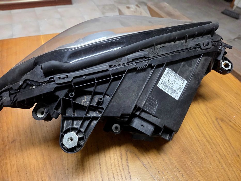 Farol Mercedes Frente C-220 CDI 2014 usado