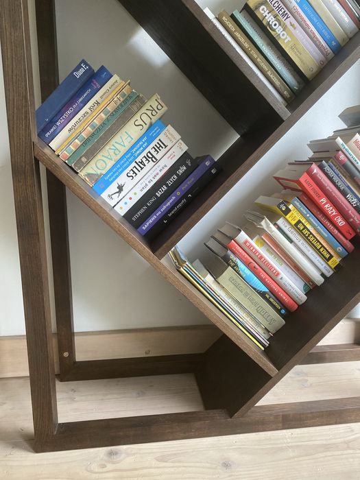 Regał, półki na książki