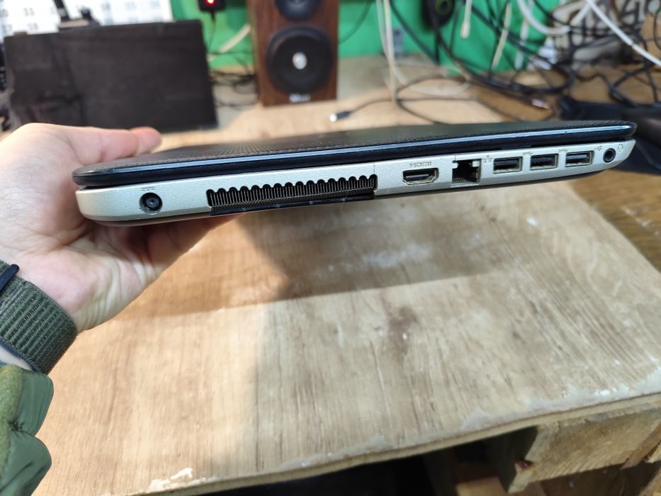 Ноутбук Dell Vostro 2521