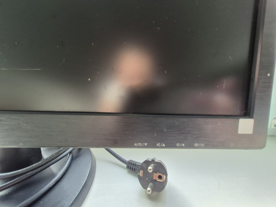 Монитор 23" Philips 233V5LAB/01