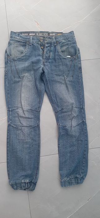 Spodnie jeansowe