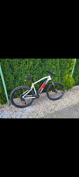 Rower elektryczny rockrider est100