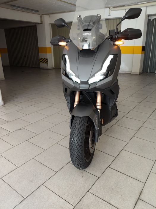 Honda  ADV   350