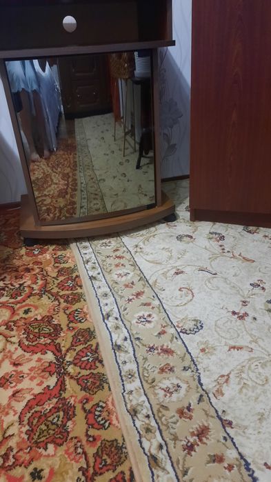 Полка для телевизора