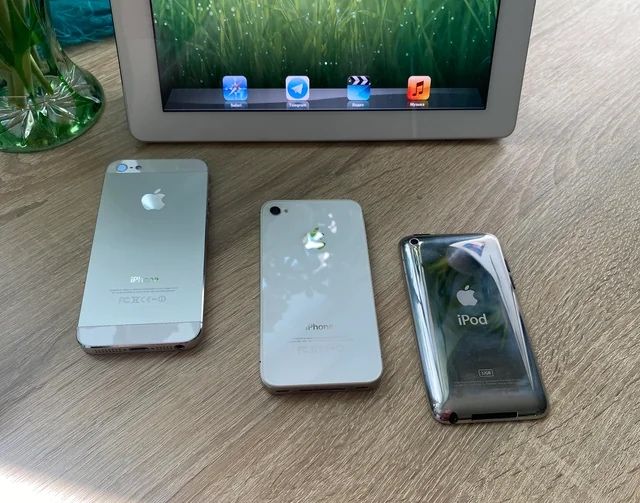 iPhone 4S/5/5S White Black Gold iOS5 iOS6 iOS8 iOS10 16gb 32gb 64gb