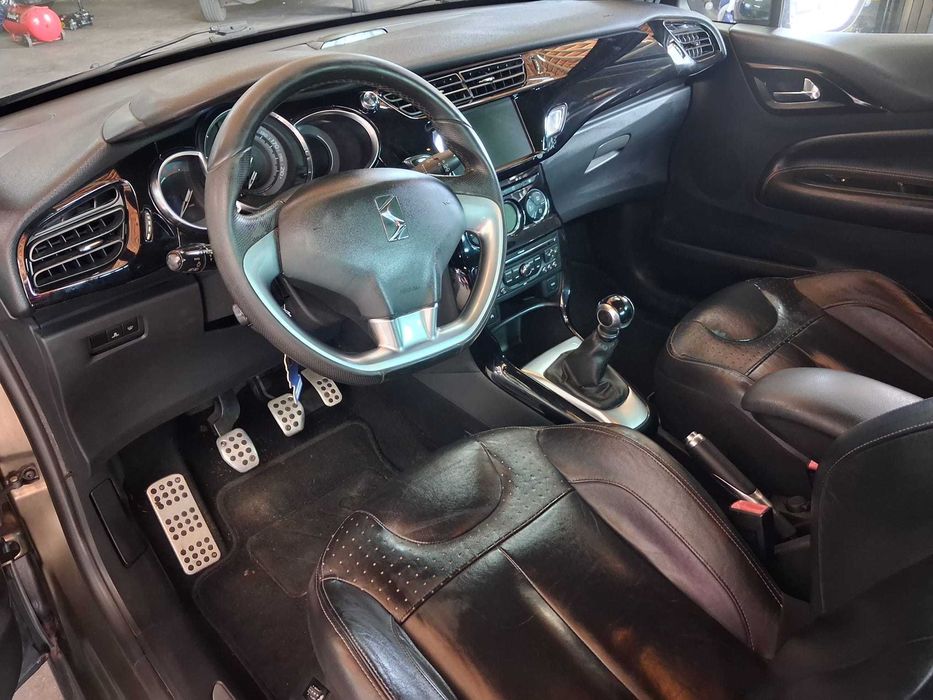 Citroen DS3 1.6HDI 110cv SportChick