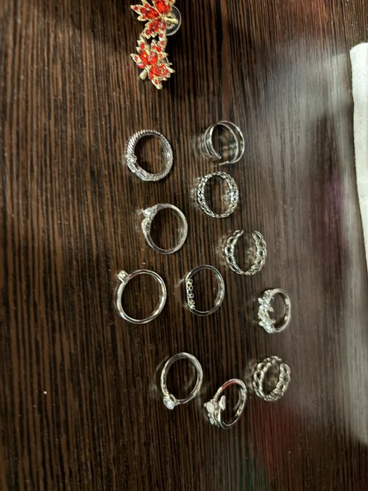 Прикраси, біжутерія, обручки, сережки, намисто, аксесуари, браслети