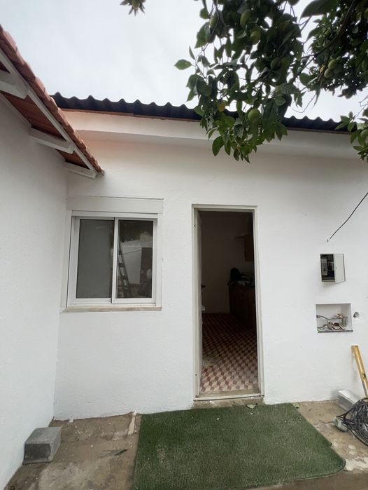 Casa T0 todas despesas incluídas Baixa Banheira