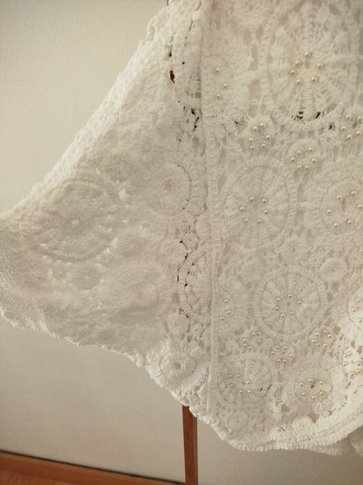 Casaco em crochet com pérolas NOVO