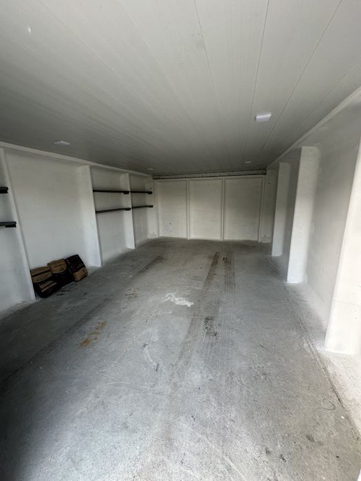 Сдам гараж,центр.