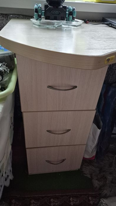 Продам Угловий(угловой) стіл