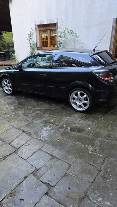 Opel Astra gtc 1.4 benz ksenony sprowadzony z Niemiec