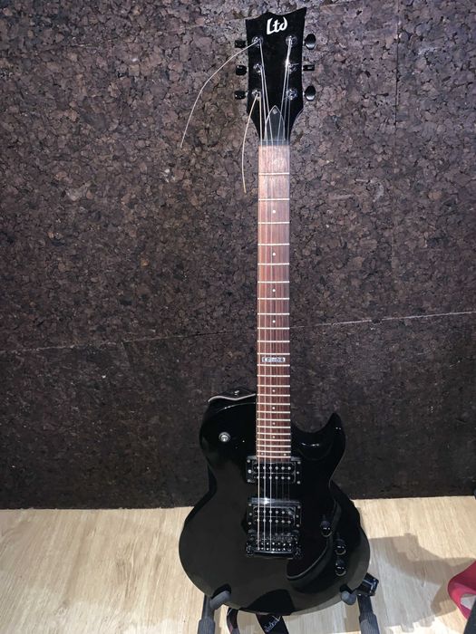 LTD EC-50 (ESP) – Guitarra Elétrica | Boa base para Modding