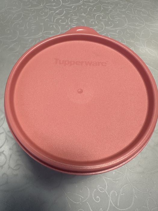 Миска Tupperware