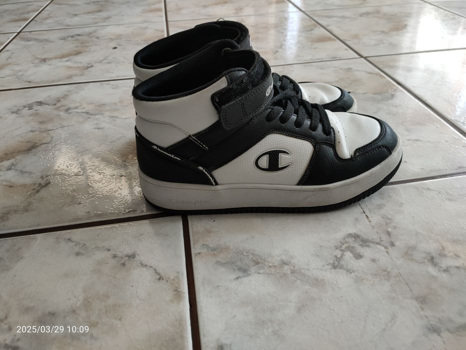 Sprzedam buty Champion