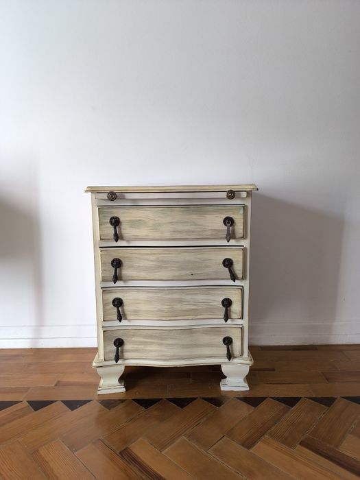 Movel de apoio com gavetas