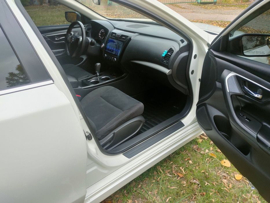 Продам Nissan ALTIMA 2016р.2.5 бензин