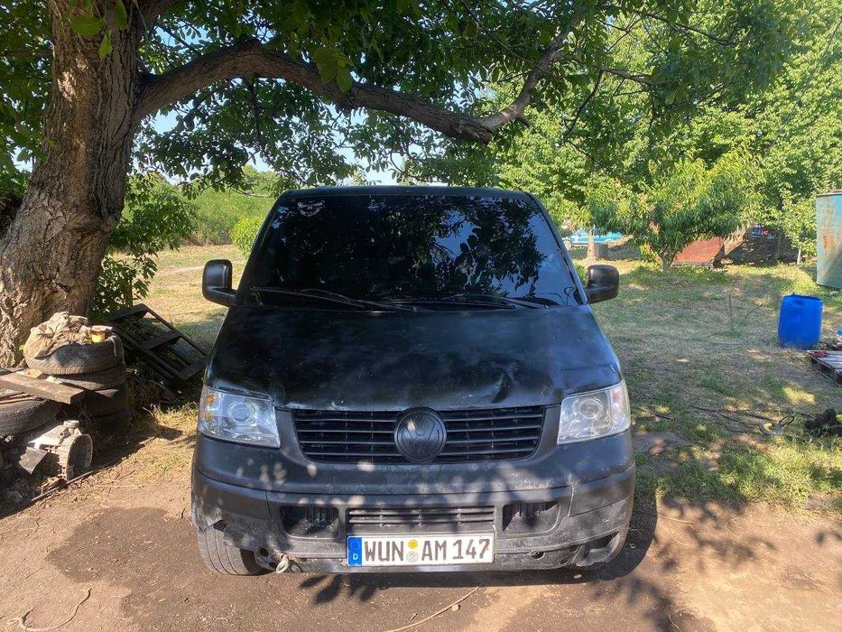 Продаю Volkswagen Transporter T5 2005 1.9 TDI МКПП