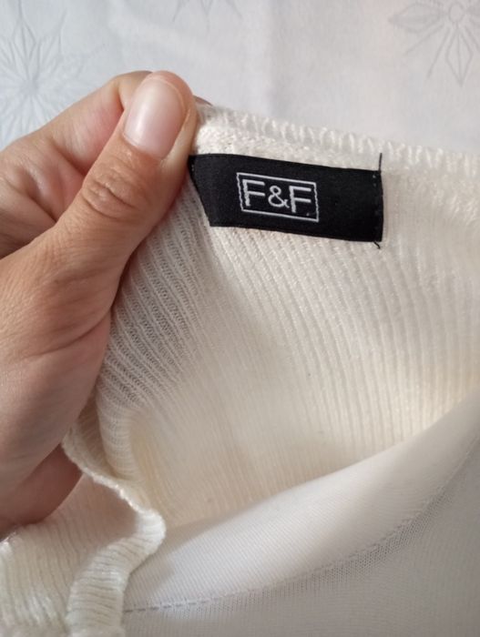 Biały cienki sweterek M/L