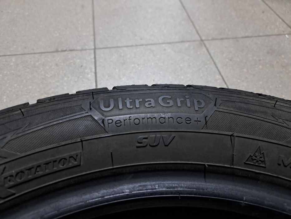 Goodyear UltraGrip 225/55/19 4 szt Warszawa  TANIO