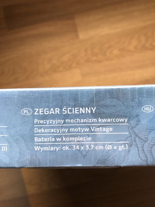 Zegar ścienny z motywem ptaków