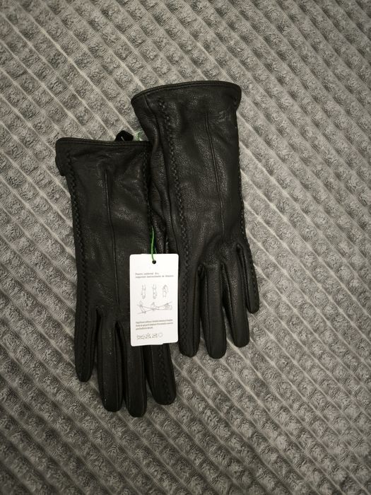 Продам Женские кожаные перчатки зима осень